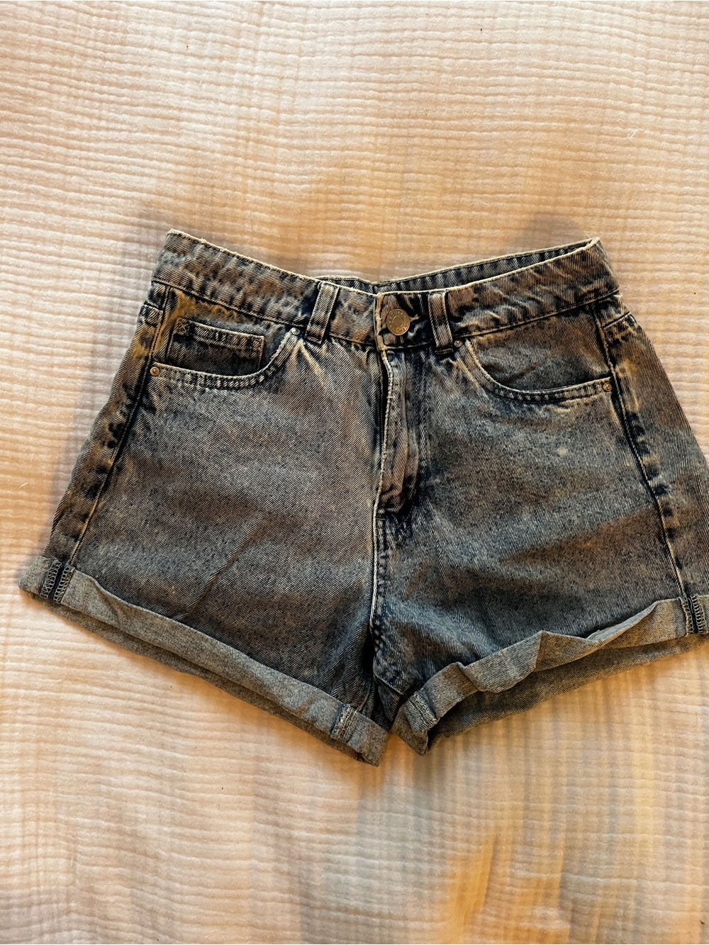 High-Rise Daisy Duke Rolled Hem Denim Shorts - Charcoal Gray